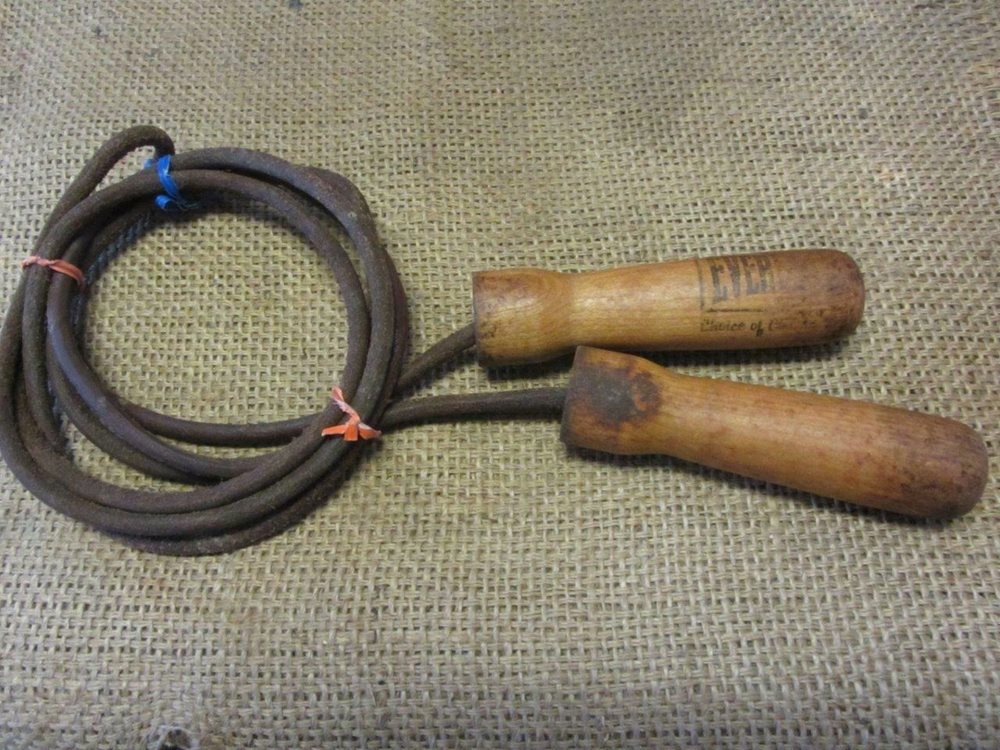 Vintage Leather & Wood Everlast Model 8 Jumping Rope Ju