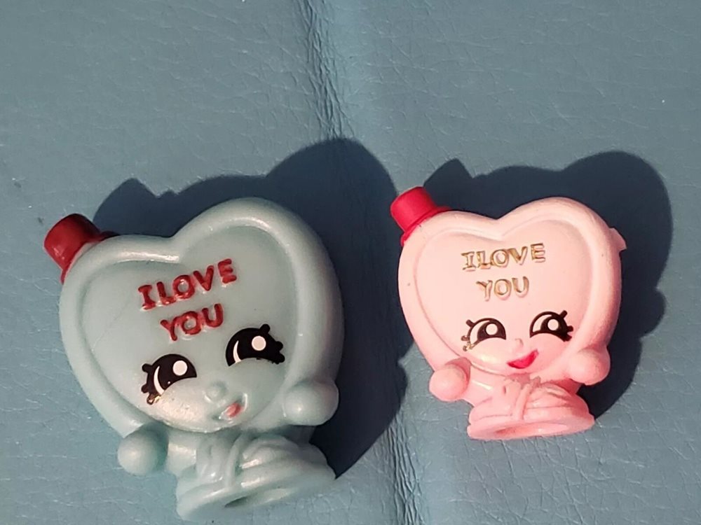 Shopkins Valentine candy kisses & light blue candy kiss