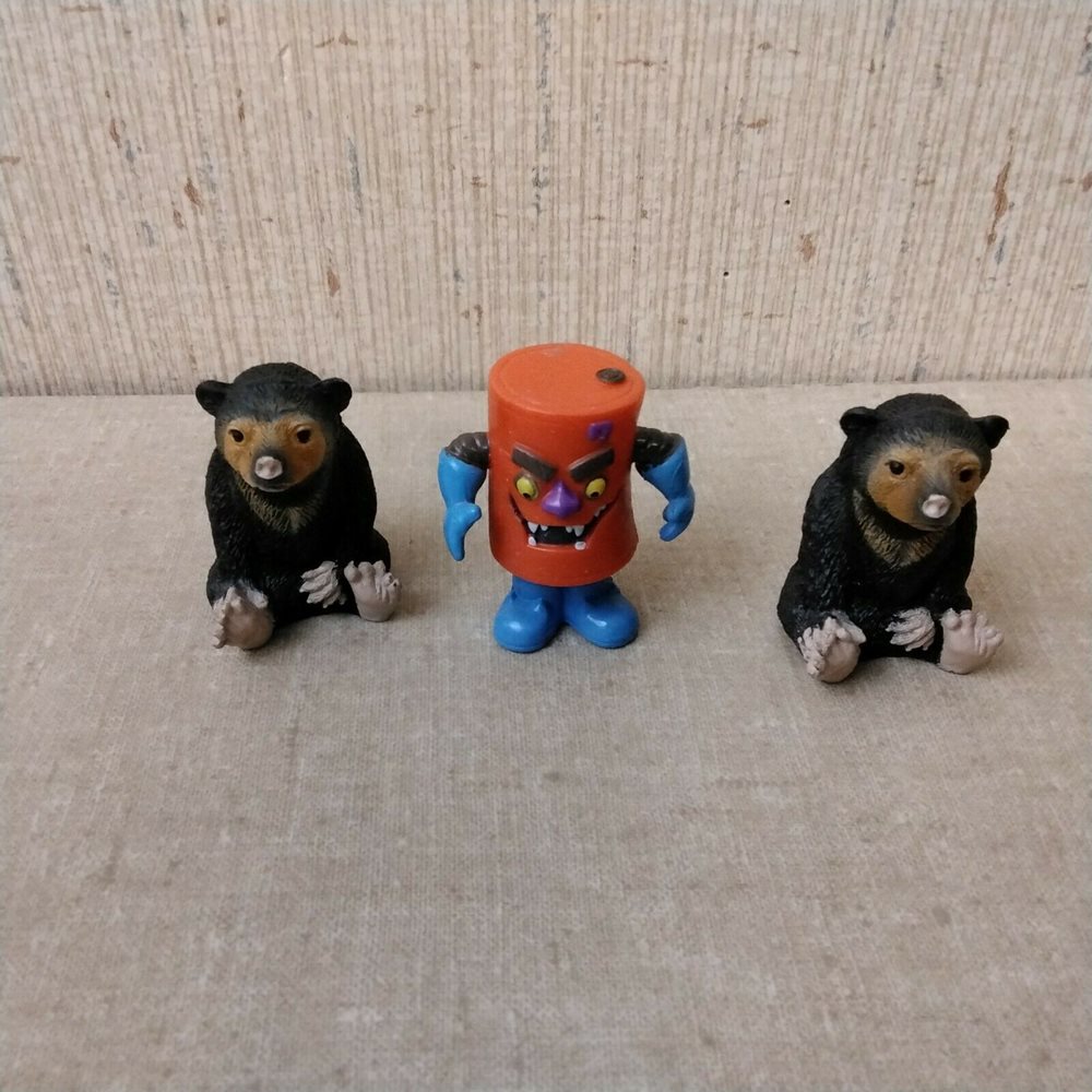 Vintage Yowie Sun Bears And Crudd Can Lot