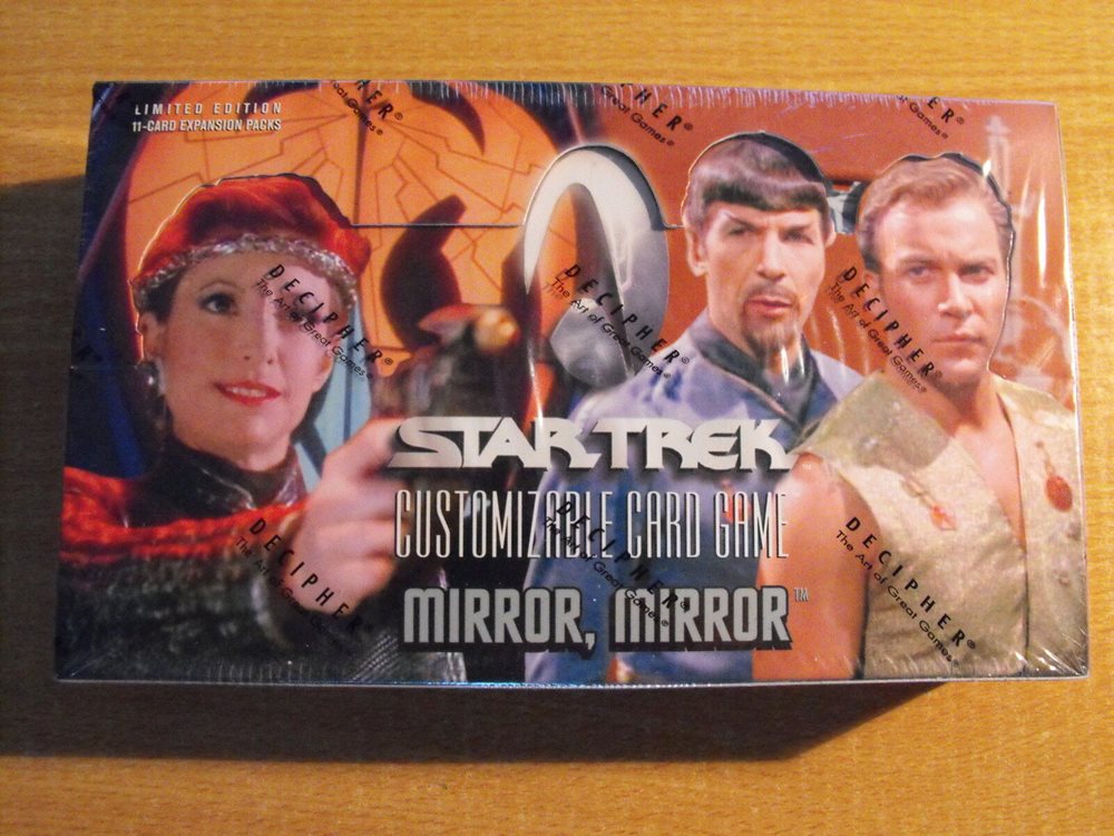 STAR TREK CCG VOYAGER COMPLETE SEALED BOX OF 30 PACKS