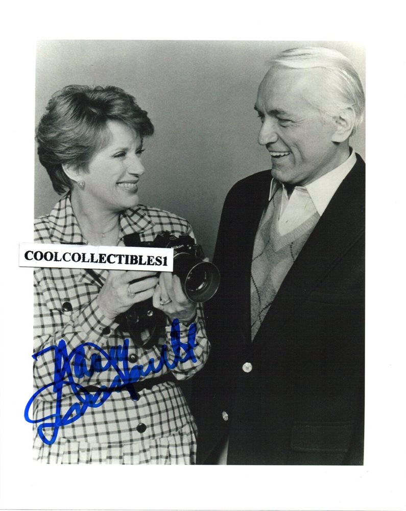 Nancy Dussault Too Close For Comfort Signed 8x10 Blac