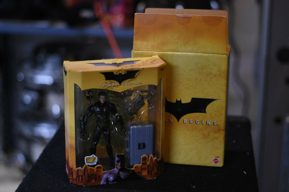 Batman Bruce Wayne Batman Begins Action Figure Wizard W