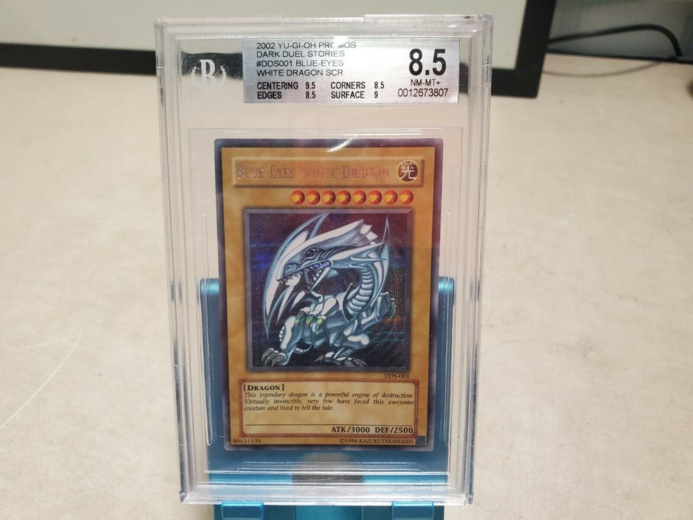 YuGiOh! Dark Duel Stories BlueEyes White Dragon DDS