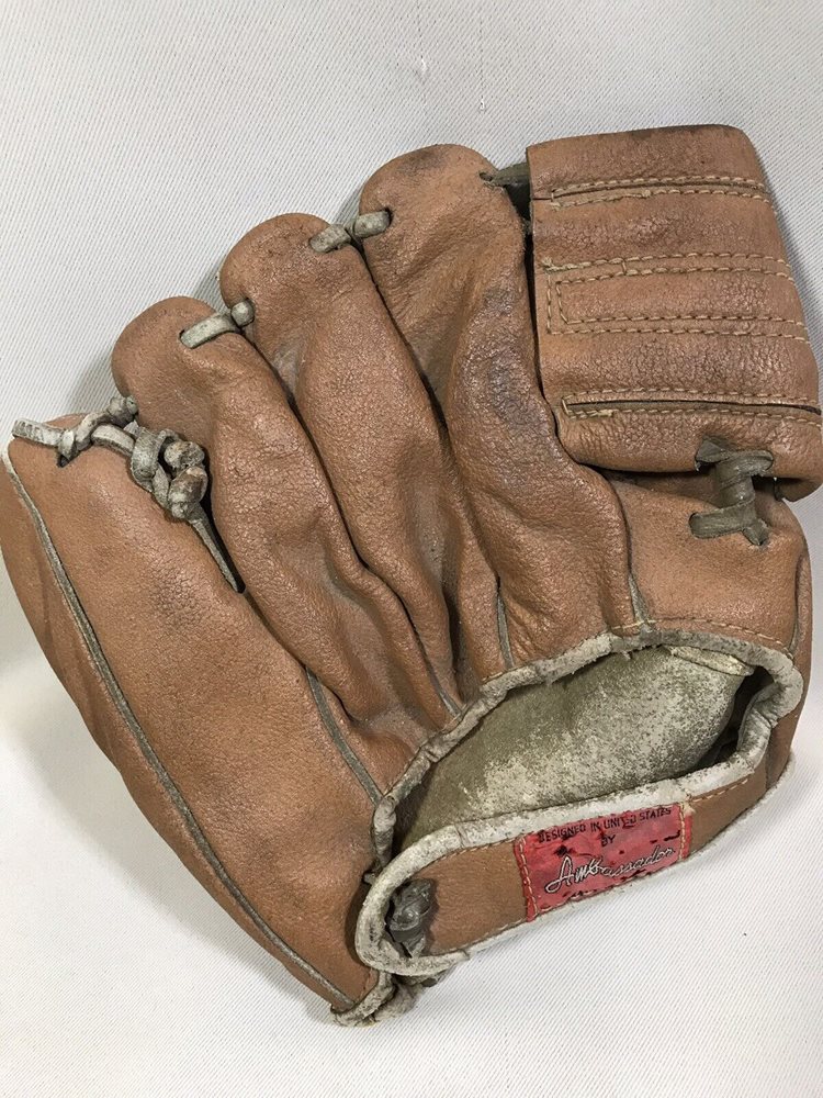 Vintage Baseball Glove Made in Japan Ambassador major l